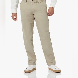 Amazon essentials men’s Straight-Fit Wrinkle-Resistant Flat-Front Chino Pant